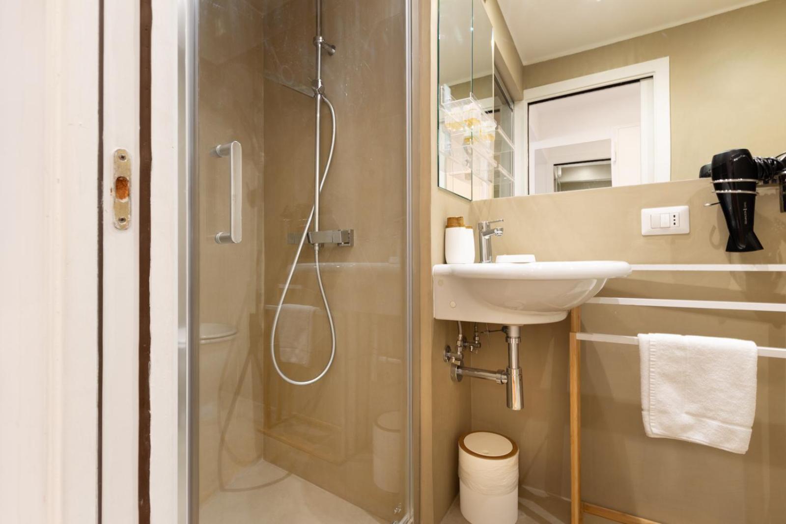 Trevi Apartment Rome Exterior photo